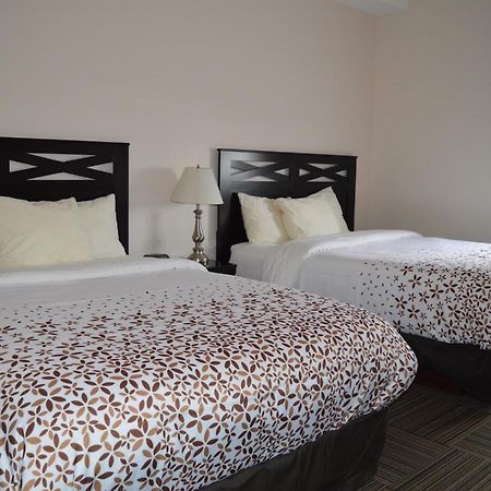 Auberge Macdonald Guest Inn Iroquois Falls Kültér fotó