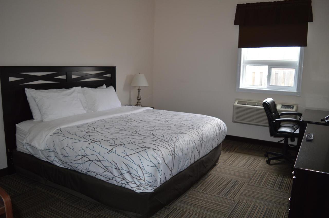 Auberge Macdonald Guest Inn Iroquois Falls Kültér fotó