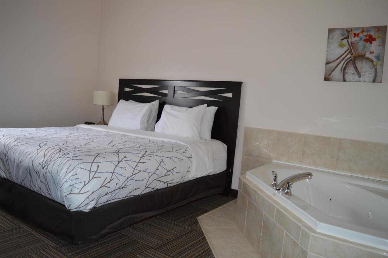 Auberge Macdonald Guest Inn Iroquois Falls Kültér fotó