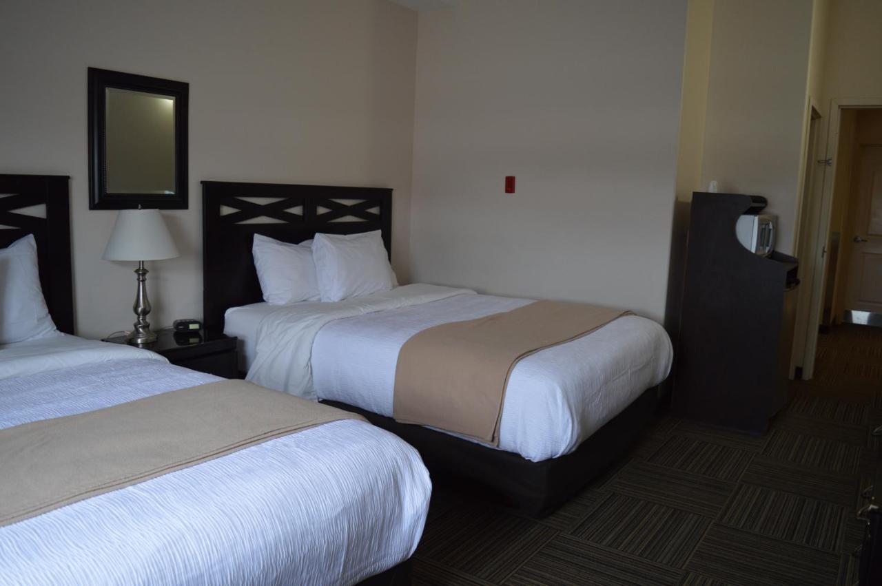 Auberge Macdonald Guest Inn Iroquois Falls Kültér fotó
